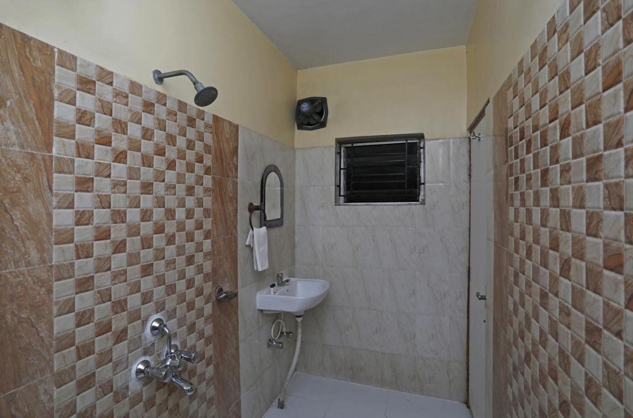 Oyo 14818 Sudarshan Apartment Calcutta  Esterno foto