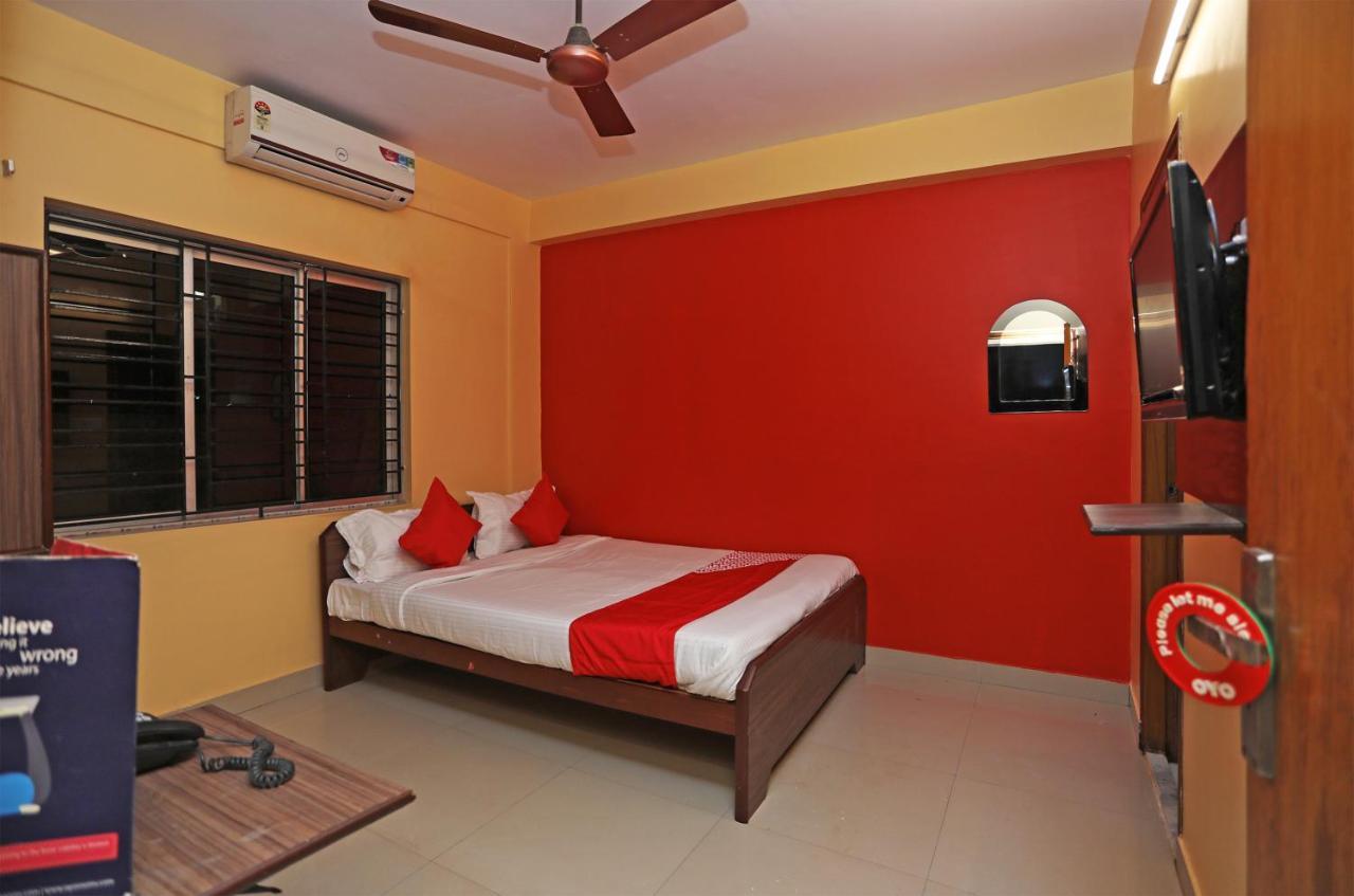 Oyo 14818 Sudarshan Apartment Calcutta  Esterno foto