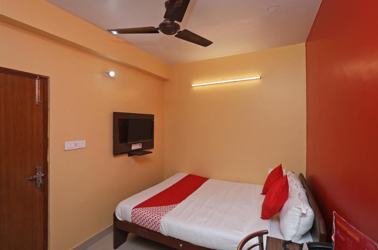 Oyo 14818 Sudarshan Apartment Calcutta  Esterno foto