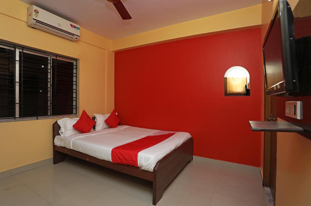Oyo 14818 Sudarshan Apartment Calcutta  Esterno foto