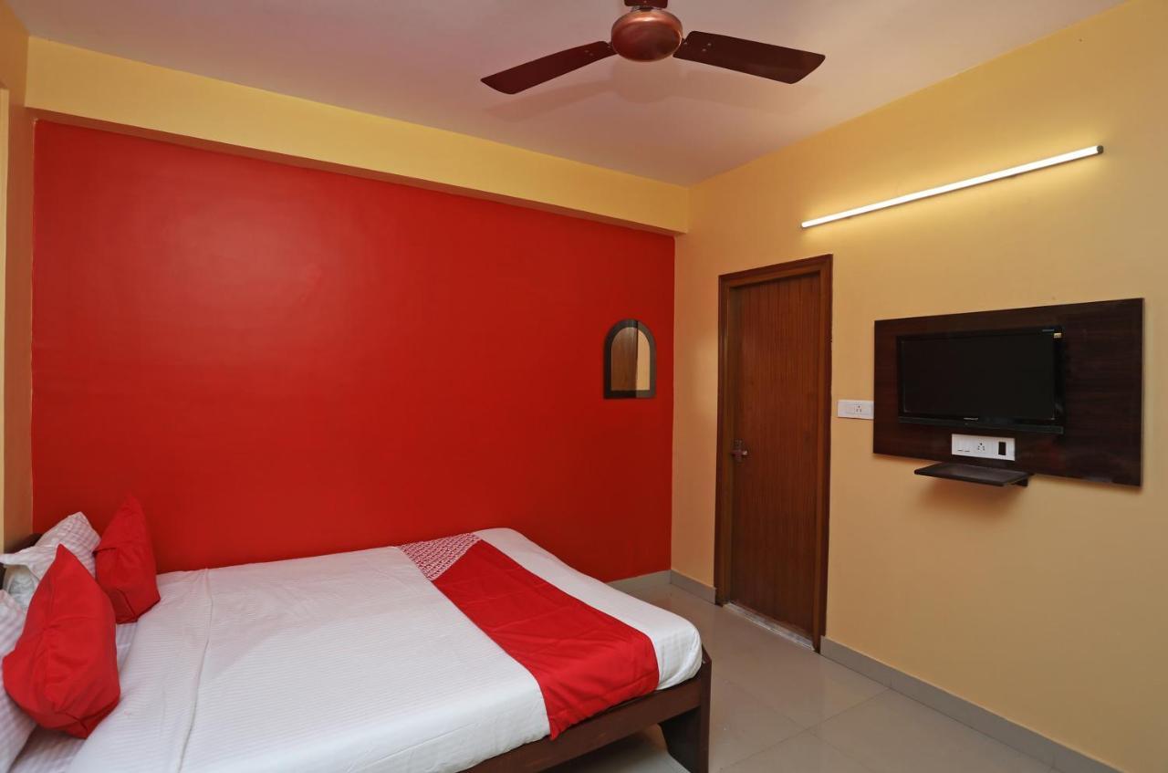 Oyo 14818 Sudarshan Apartment Calcutta  Esterno foto