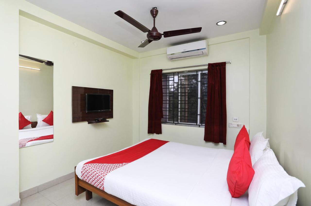 Oyo 14818 Sudarshan Apartment Calcutta  Esterno foto