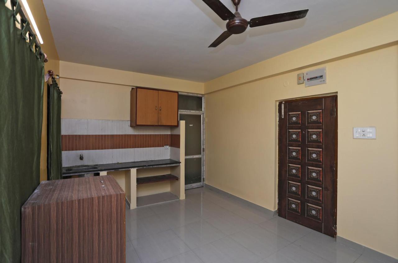 Oyo 14818 Sudarshan Apartment Calcutta  Esterno foto